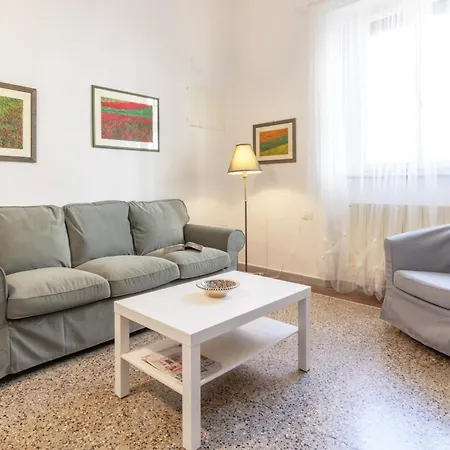 Lägenhet Domus Mazzini Centro - 6 Ospiti, 2 Bagni, 3 Camere, Patio Privato - 5 Minuti Dalla Stazione Treni Pisa